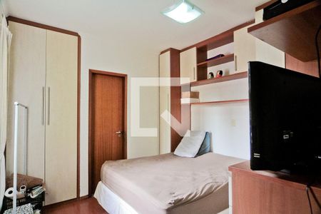 Suíte de casa de condomínio à venda com 3 quartos, 161m² em Vila Ester (zona Norte), São Paulo