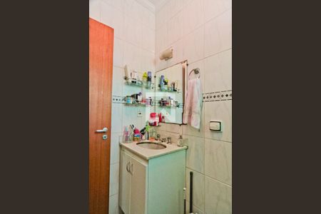 Casa de condomínio à venda com 161m², 3 quartos e 2 vagasBanheiro