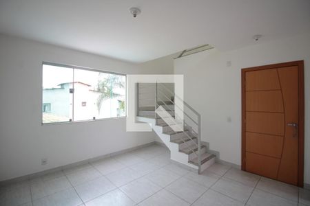 Sala  de apartamento para alugar com 3 quartos, 115m² em Copacabana, Belo Horizonte
