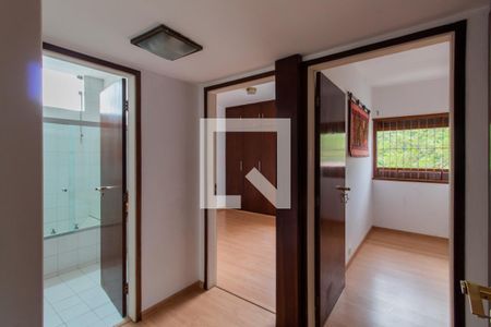 Casa para alugar com 300m², 4 quartos e 3 vagasCorredor dos Quartos