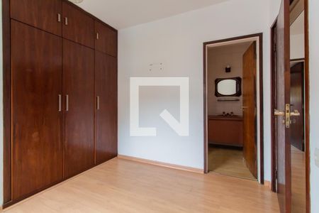 Casa para alugar com 300m², 4 quartos e 3 vagasQuarto 1 - Suíte