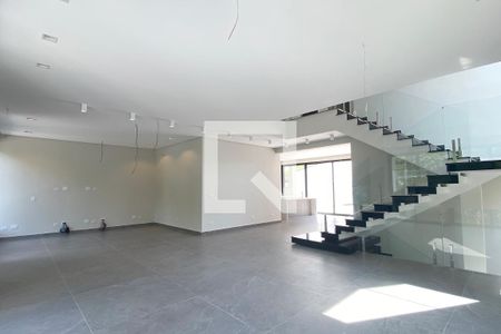 Sala de casa de condomínio à venda com 4 quartos, 433m² em Tamboré, Santana de Parnaíba