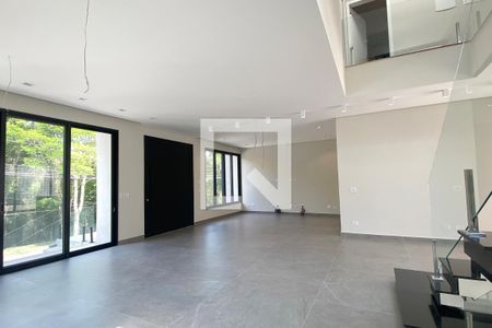 Sala de casa de condomínio à venda com 4 quartos, 433m² em Tamboré, Santana de Parnaíba