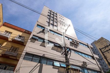 Apartamento à venda com 41m², 1 quarto e sem vaga Apartamento à venda com 41m², 1 quarto e sem vagaFachada