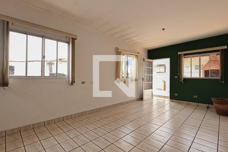 Casa à venda com 120m², 3 quartos e 3 vagasQuarto de Serviço