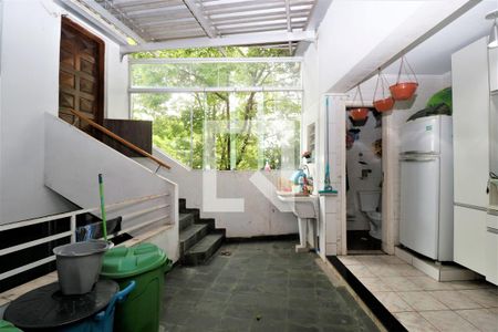 Casa à venda com 300m², 5 quartos e 3 vagasÁrea de Serviço