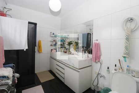 Casa à venda com 300m², 5 quartos e 3 vagasBanheiro da Suíte