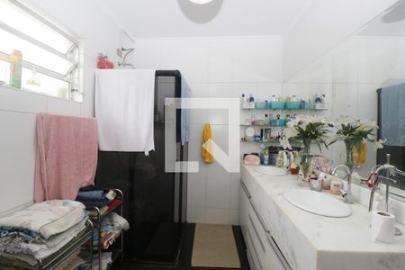 Casa à venda com 300m², 5 quartos e 3 vagasBanheiro da Suíte