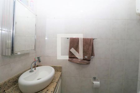 Casa à venda com 300m², 5 quartos e 3 vagasBanheiro Social