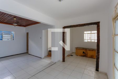 Sala de casa à venda com 2 quartos, 150m² em Pompéia, Belo Horizonte