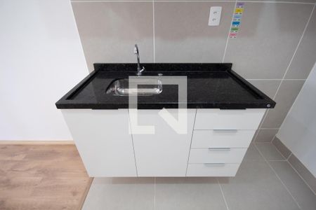 Sala e cozinha de apartamento para alugar com 1 quarto, 32m² em Centro, Osasco