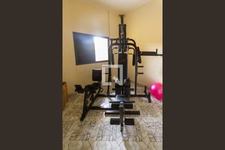 Apartamento à venda com 185m², 3 quartos e 3 vagas Apartamento à venda com 185m², 3 quartos e 3 vagasÁrea comum - Academia