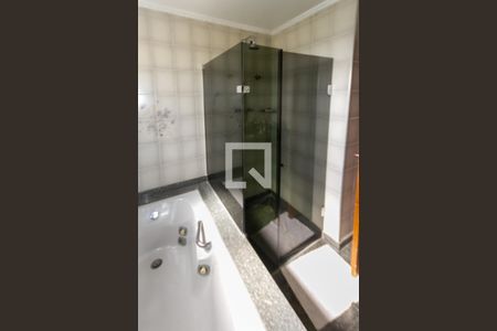Apartamento à venda com 185m², 3 quartos e 3 vagas Apartamento à venda com 185m², 3 quartos e 3 vagasBanheiro da Suite 02