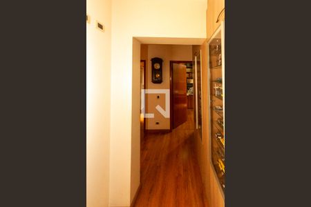 Apartamento à venda com 185m², 3 quartos e 3 vagas Apartamento à venda com 185m², 3 quartos e 3 vagasCorredor