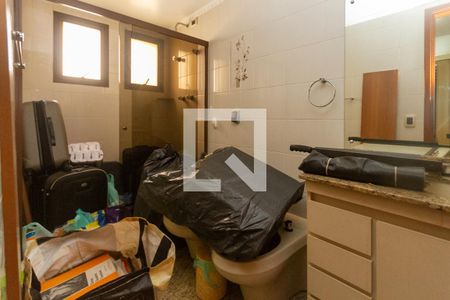 Apartamento à venda com 185m², 3 quartos e 3 vagas Apartamento à venda com 185m², 3 quartos e 3 vagasBanheiro Da Suite