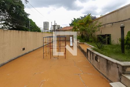 Apartamento à venda com 185m², 3 quartos e 3 vagas Apartamento à venda com 185m², 3 quartos e 3 vagasÁrea comum - Playground