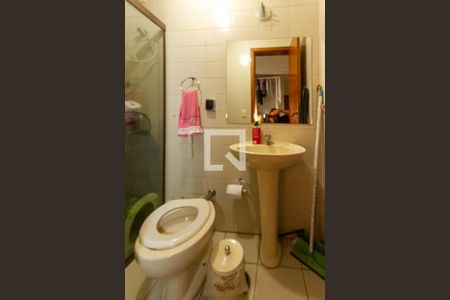 Apartamento à venda com 185m², 3 quartos e 3 vagas Apartamento à venda com 185m², 3 quartos e 3 vagasBanheiro de serviço