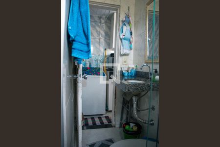 Banheiro de apartamento à venda com 2 quartos, 40m² em Novo Riacho, Contagem