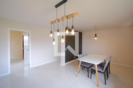 Sala de apartamento para alugar com 2 quartos, 75m² em Parolin, Curitiba