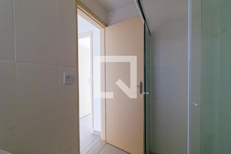 Apartamento para alugar com 65m², 2 quartos e sem vaga Apartamento para alugar com 65m², 2 quartos e sem vagaBanheiro