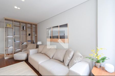 Apartamento à venda com 280m², 3 quartos e 3 vagasSala de TV