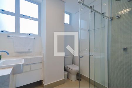 Apartamento à venda com 280m², 3 quartos e 3 vagasBanheiro 2