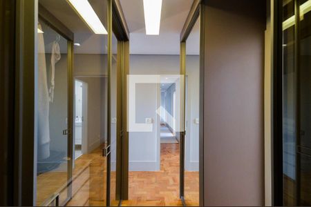 Apartamento à venda com 280m², 3 quartos e 3 vagasCloset da suíte