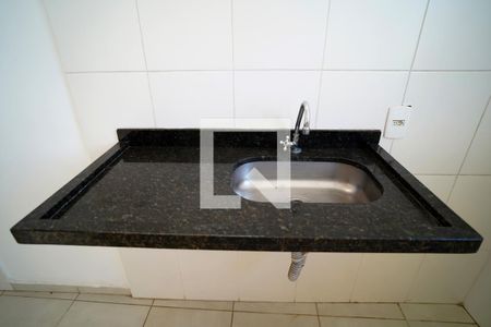 Cozinha de kitnet/studio para alugar com 1 quarto, 24m² em Jardim Piazza Di Roma, Sorocaba