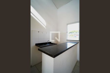 Cozinha de kitnet/studio para alugar com 1 quarto, 24m² em Jardim Piazza Di Roma, Sorocaba