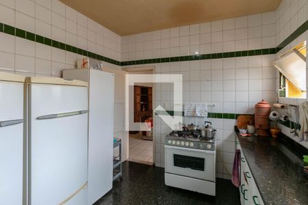 Casa para alugar com 372m², 4 quartos e 3 vagasCozinha