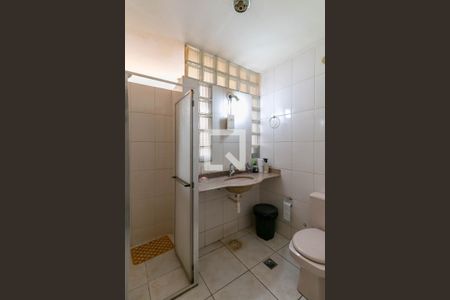 Casa para alugar com 372m², 4 quartos e 3 vagasBanheiro Social