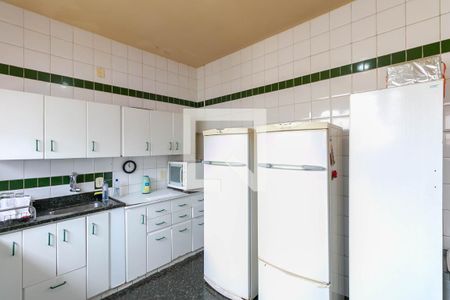 Casa para alugar com 372m², 4 quartos e 3 vagasCozinha