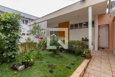 Casa para alugar com 372m², 4 quartos e 3 vagasEntrada