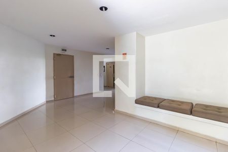 Apartamento à venda com 72m², 3 quartos e 1 vaga Apartamento à venda com 72m², 3 quartos e 1 vagaHall