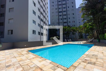 Apartamento à venda com 72m², 3 quartos e 1 vaga Apartamento à venda com 72m², 3 quartos e 1 vagaPiscina
