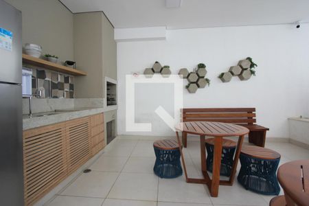 Apartamento para alugar com 34m², 2 quartos e sem vagaÁrea comum - Churrasqueira