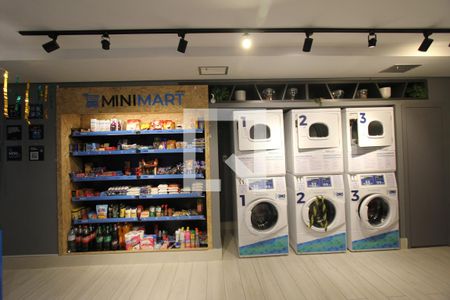 Apartamento para alugar com 34m², 2 quartos e sem vagaMercado e Lavanderia