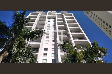 Apartamento à venda com 104m², 1 quarto e 2 vagas Apartamento à venda com 104m², 1 quarto e 2 vagasFachada