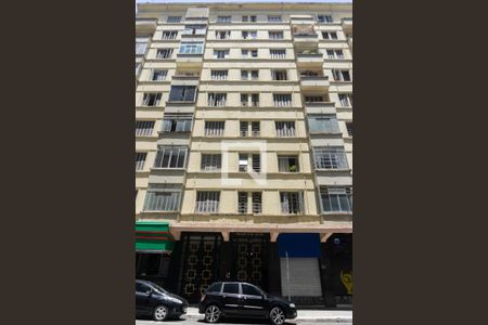 Apartamento para alugar com 75m², 2 quartos e sem vagaFachada