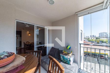 Apartamento para alugar com 72m², 3 quartos e 2 vagasVaranda