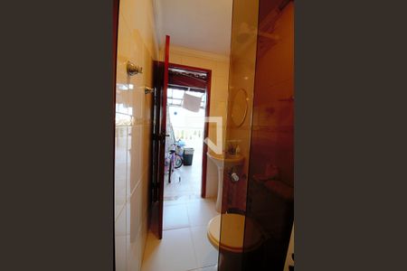 Casa à venda com 269m², 3 quartos e 2 vagas Casa à venda com 269m², 3 quartos e 2 vagasBanheiro de serviço