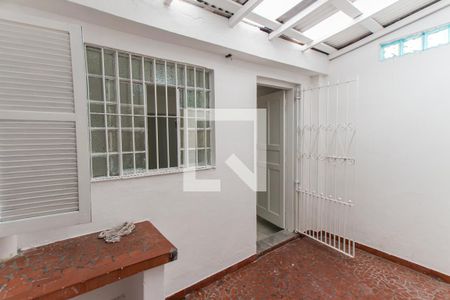 Casa à venda com 120m², 2 quartos e 1 vagaÁrea de Serviço