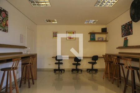 Apartamento para alugar com 70m², 2 quartos e 1 vagaLan house