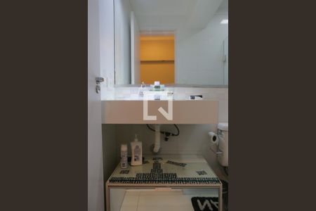 Apartamento para alugar com 70m², 2 quartos e 1 vagaBanheiro da suíte