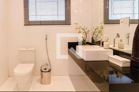 Casa à venda com 250m², 4 quartos e 2 vagas