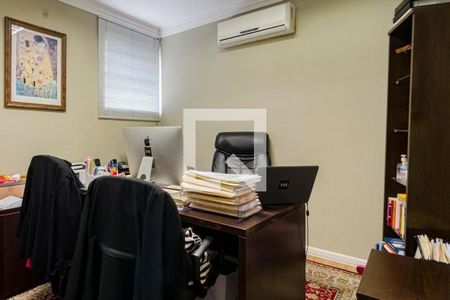 Casa à venda com 250m², 4 quartos e 2 vagas