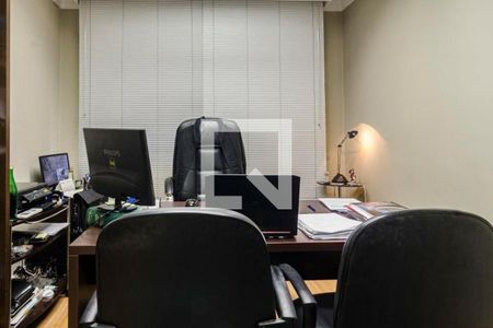 Casa à venda com 250m², 4 quartos e 2 vagas