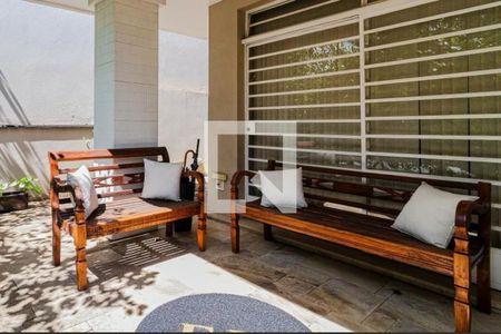 Casa à venda com 250m², 4 quartos e 2 vagas