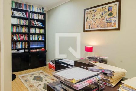 Casa à venda com 250m², 4 quartos e 2 vagas