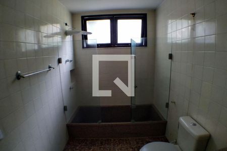 Casa à venda com 2700m², 6 quartos e 3 vagas Casa à venda com 2700m², 6 quartos e 3 vagasbanheiro suite